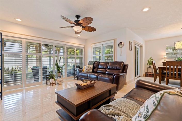 Image No.13-3 Bed Property for sale