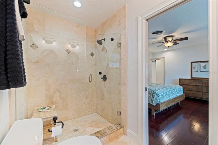 Image No.19-3 Bed Property for sale