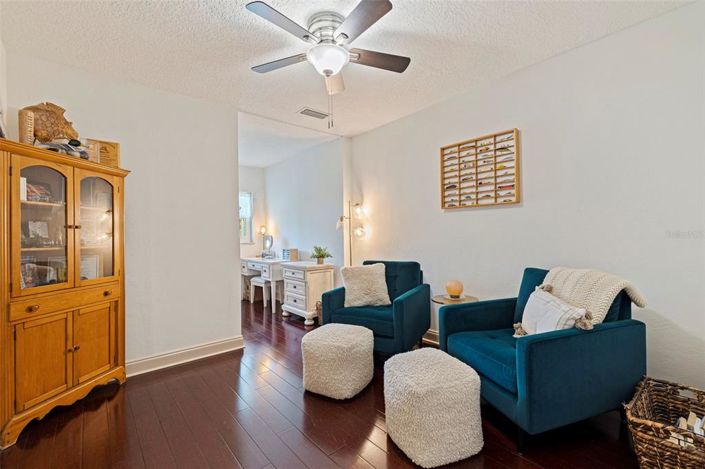 Image No.27-3 Bed Property for sale