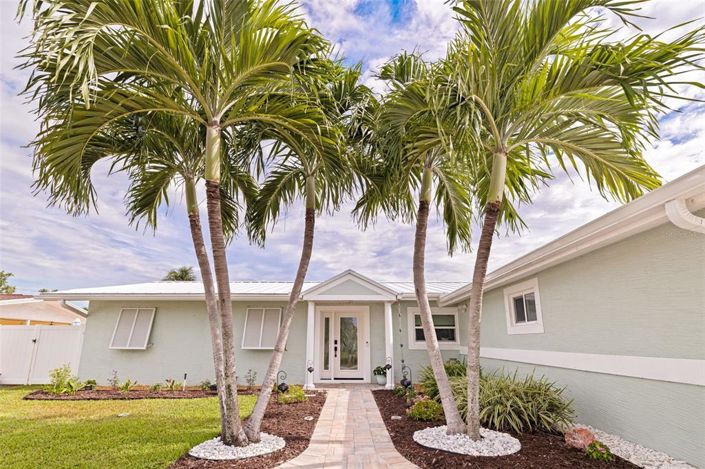 Image No.38-3 Bed Property for sale