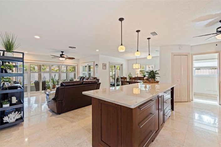 Image No.8-3 Bed Property for sale