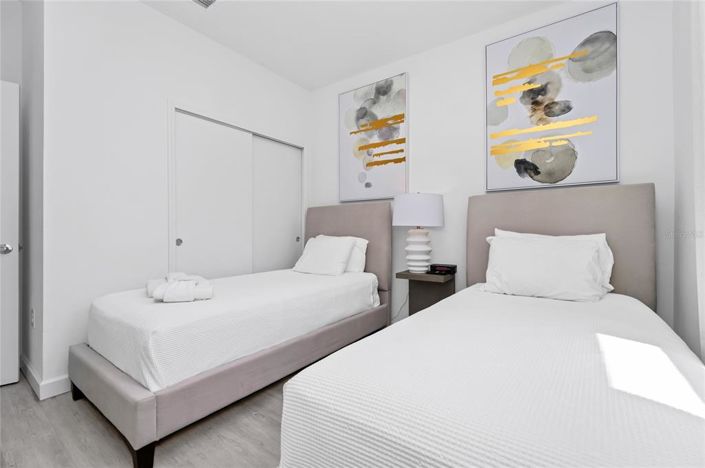 Image No.28-4 Bed Townhouse for sale