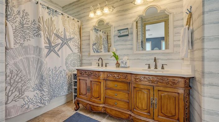 Image No.22-3 Bed Property for sale