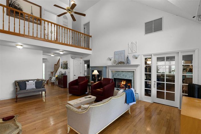 Image No.17-3 Bed Property for sale