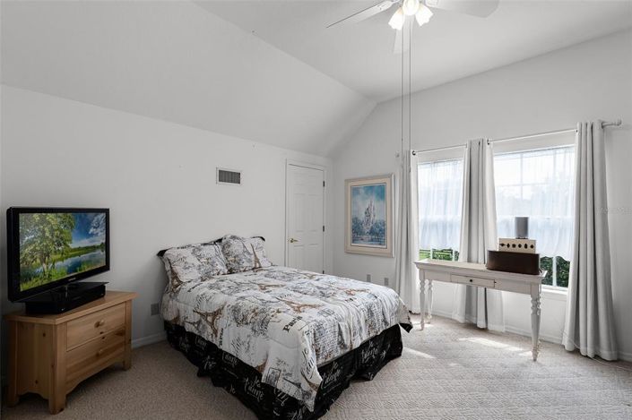 Image No.34-3 Bed Property for sale