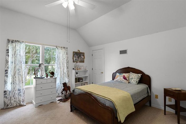 Image No.38-3 Bed Property for sale