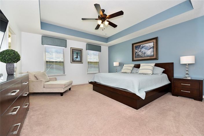 Image No.15-7 Bed Property for sale