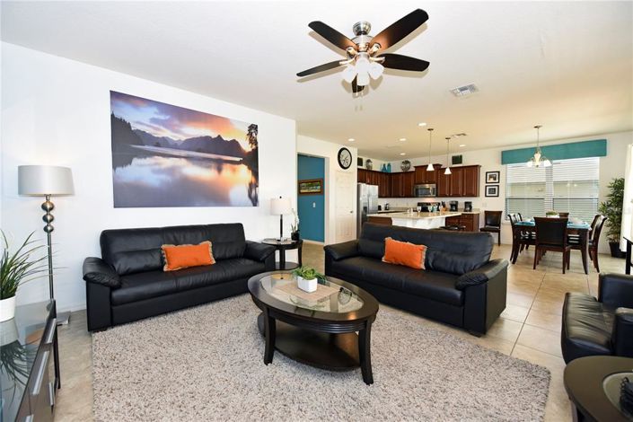 Image No.19-7 Bed Property for sale