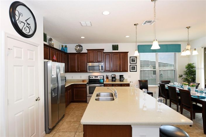 Image No.22-7 Bed Property for sale