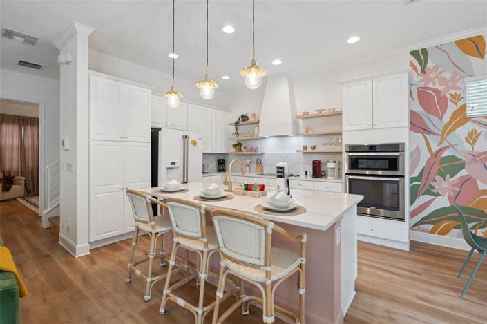 Image No.12-5 Bed Property for sale