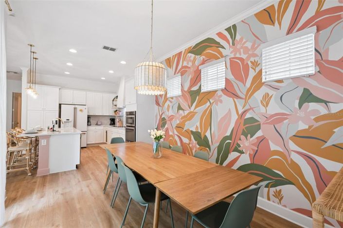 Image No.18-5 Bed Property for sale