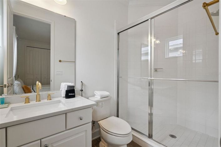 Image No.23-5 Bed Property for sale