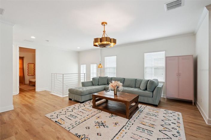 Image No.29-5 Bed Property for sale