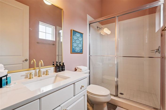 Image No.33-5 Bed Property for sale