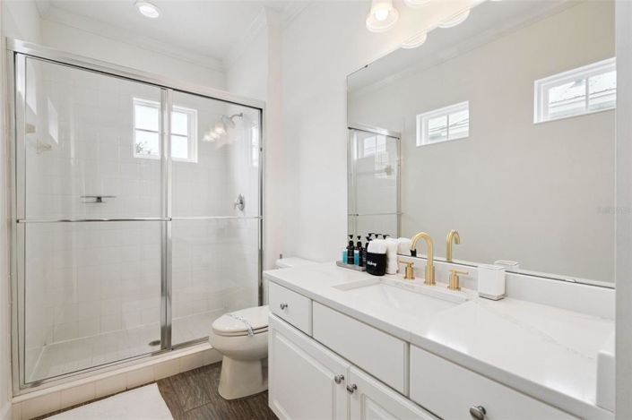 Image No.39-5 Bed Property for sale