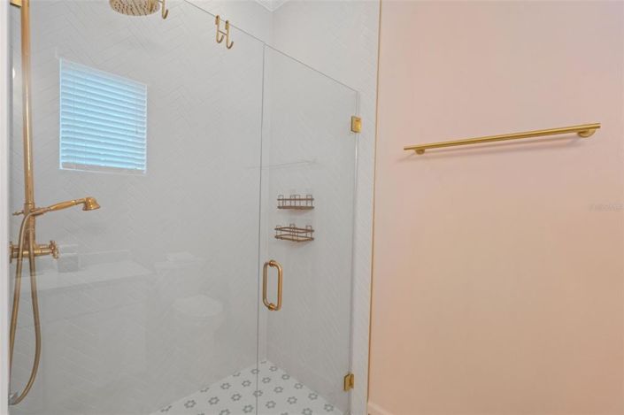 Image No.42-5 Bed Property for sale