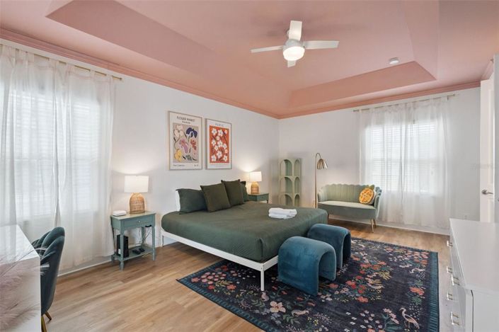 Image No.43-5 Bed Property for sale