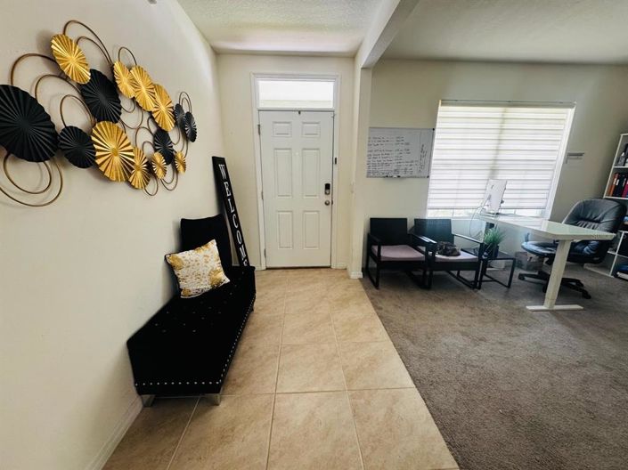 Image No.2-5 Bed Property for sale