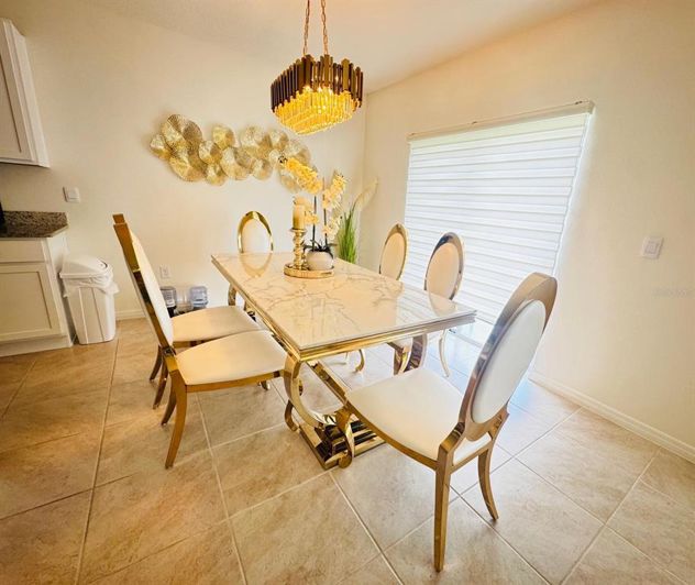 Image No.7-5 Bed Property for sale