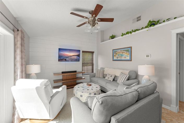 Image No.22-3 Bed Property for sale