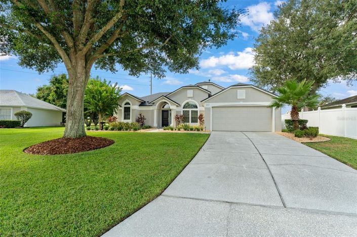 Image No.40-3 Bed Property for sale