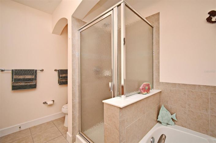 Image No.28-3 Bed Property for sale