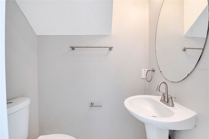 Image No.10-4 Bed Property for sale