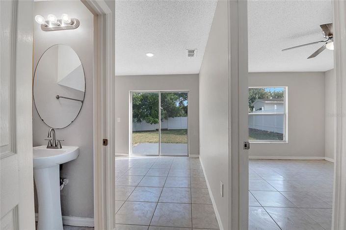 Image No.11-4 Bed Property for sale