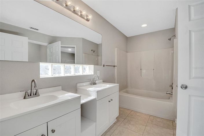 Image No.16-4 Bed Property for sale