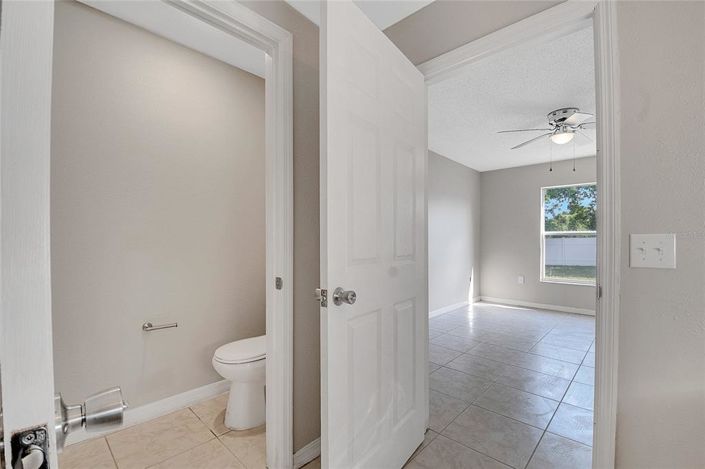 Image No.19-4 Bed Property for sale