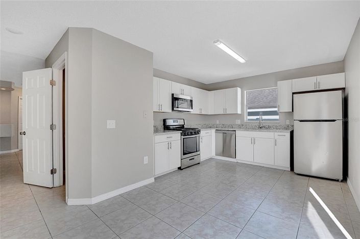 Image No.21-4 Bed Property for sale