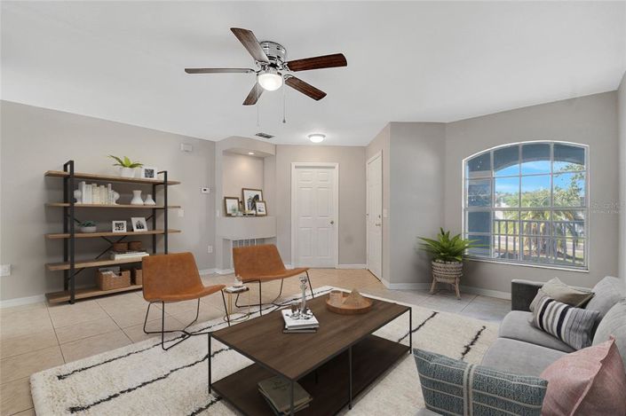 Image No.4-4 Bed Property for sale