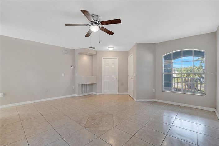 Image No.7-4 Bed Property for sale