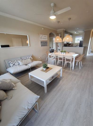 Image No.4-4 Bed Property for sale