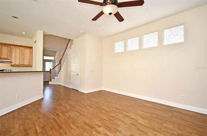 Image No.12-3 Bed Property for sale