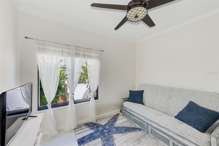 Image No.16-2 Bed Property for sale