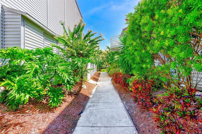 Image No.30-2 Bed Property for sale