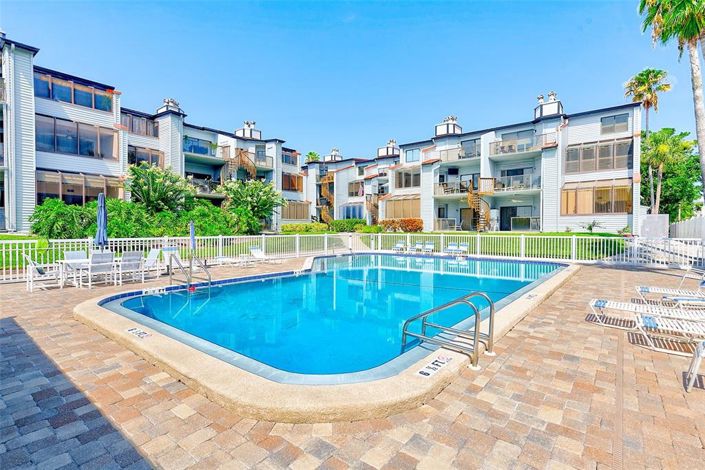 Image No.31-2 Bed Property for sale