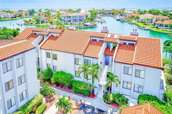 Image No.35-2 Bed Property for sale