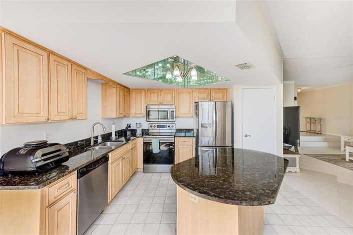 Image No.8-2 Bed Property for sale