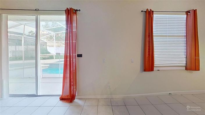 Image No.12-5 Bed Property for sale