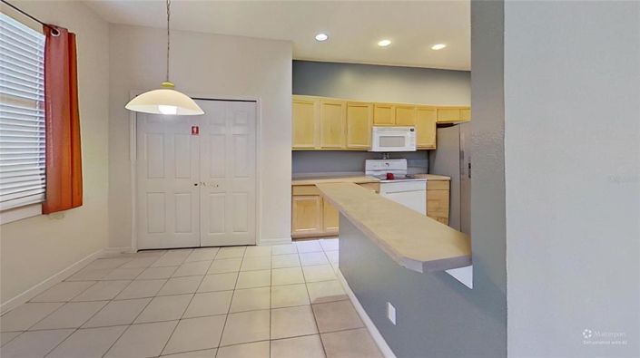 Image No.14-5 Bed Property for sale