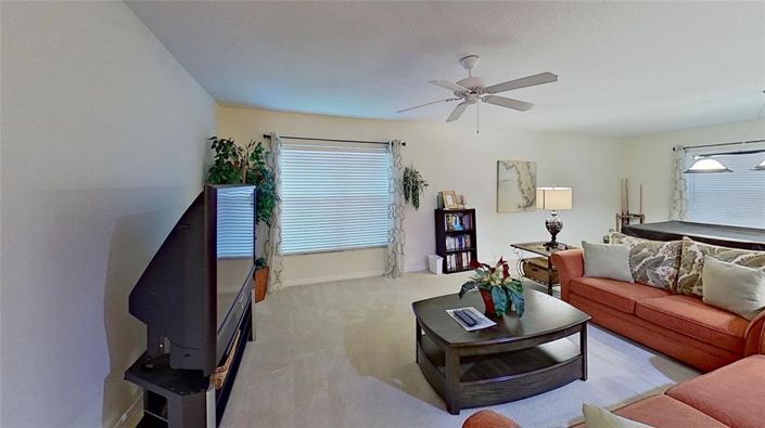 Image No.50-5 Bed Property for sale