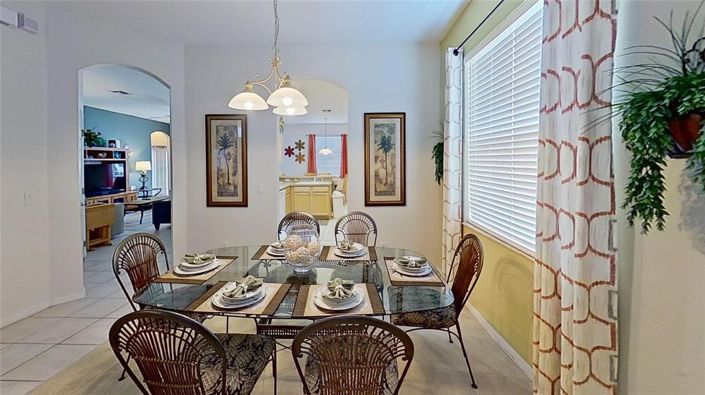 Image No.8-5 Bed Property for sale