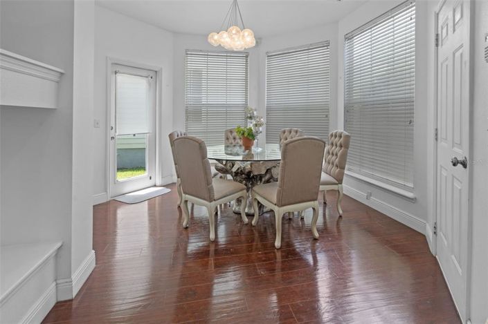 Image No.8-4 Bed Property for sale