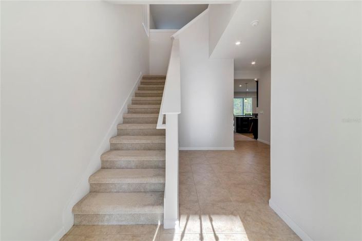 Image No.3-5 Bed Property for sale