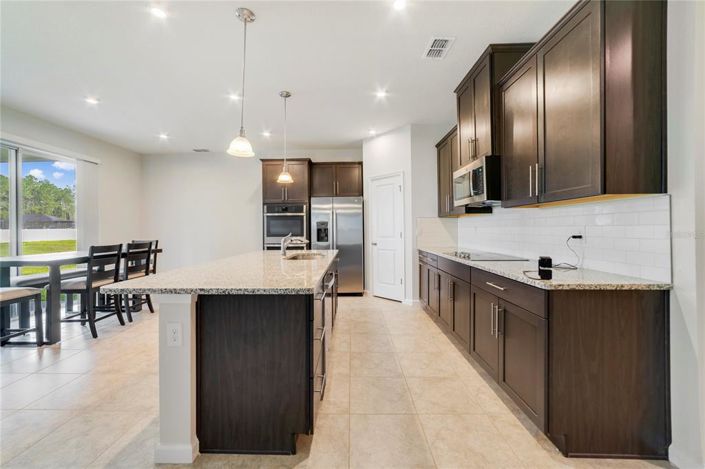 Image No.6-5 Bed Property for sale