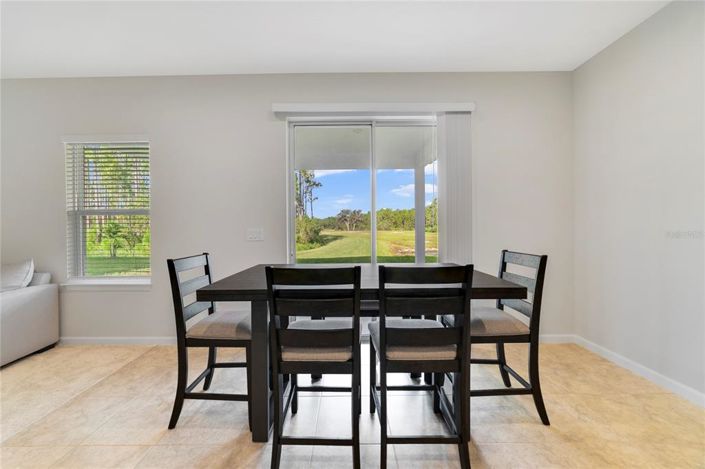 Image No.8-5 Bed Property for sale