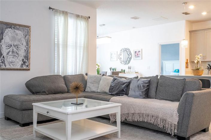 Image No.49-3 Bed Property for sale