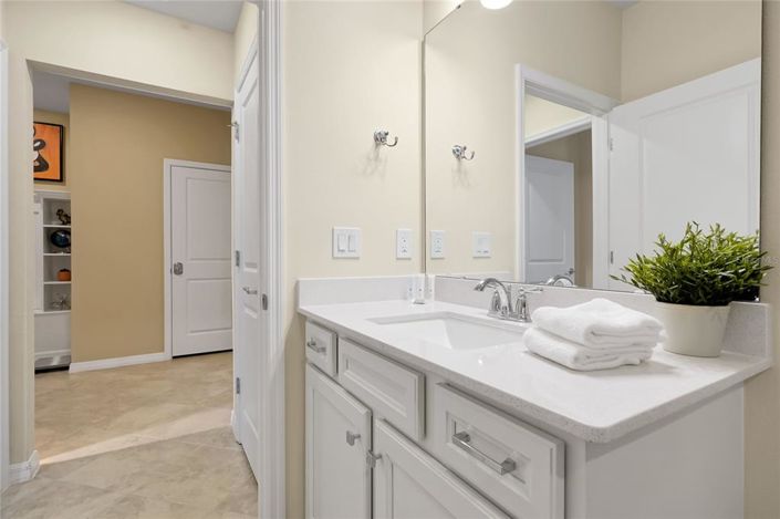 Image No.33-5 Bed Townhouse for sale